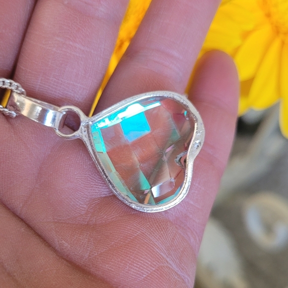 🩵Rainbow Quartz Heart Necklace Sterling Silver - Picture 4 of 5